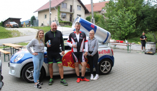 Cyklotúra piatimi hoľami 