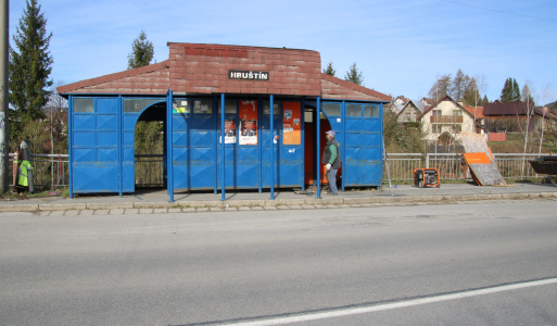 Rekonštrukcia autobusových zastávok v obci. 
