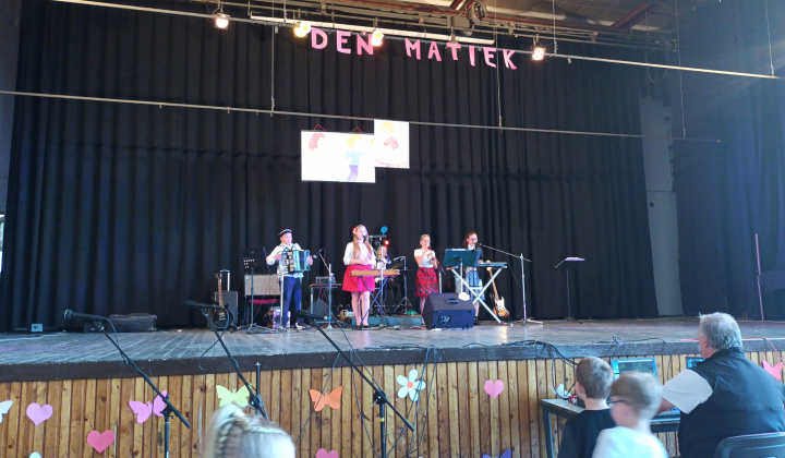 22. fotografia fotogalérie Deň matiek