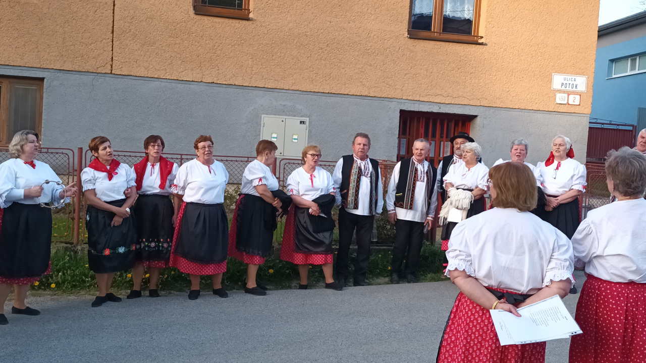 Fotografia fotogalérie Stavanie mája