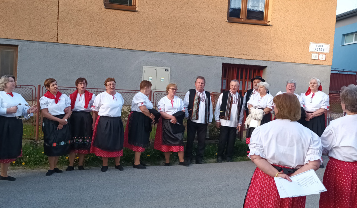 1. fotografia fotogalérie Stavanie mája