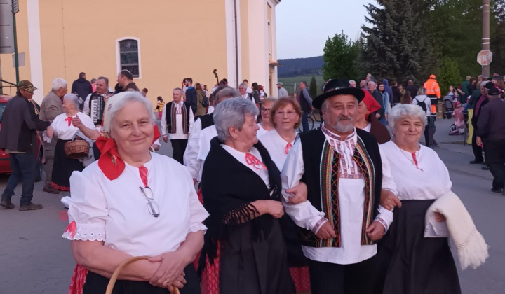 12. fotografia fotogalérie Stavanie mája