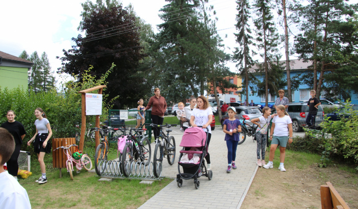 7. fotografia fotogalérie Otvorenie a požehnanie detské inkluzívneho ihriska