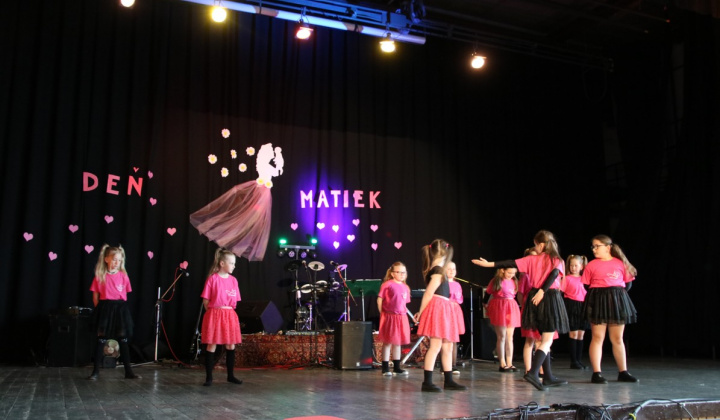 8. fotografia fotogalérie Deň matiek