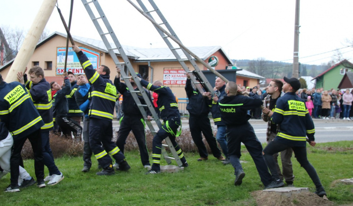 9. fotografia fotogalérie Stavanie mája