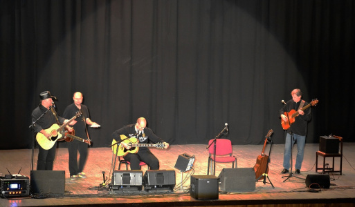 Nedvědovci v Hruštíne 2015 