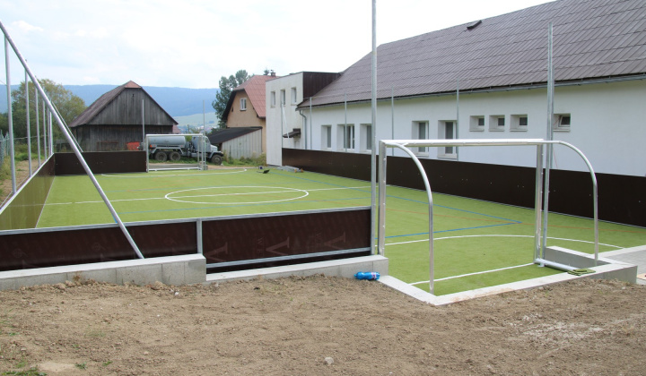 22. fotografia fotogalérie Multifunkčné ihrisko vo Vaňovke