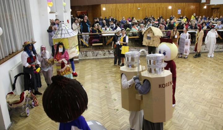 16. fotografia fotogalérie Maškarný ples