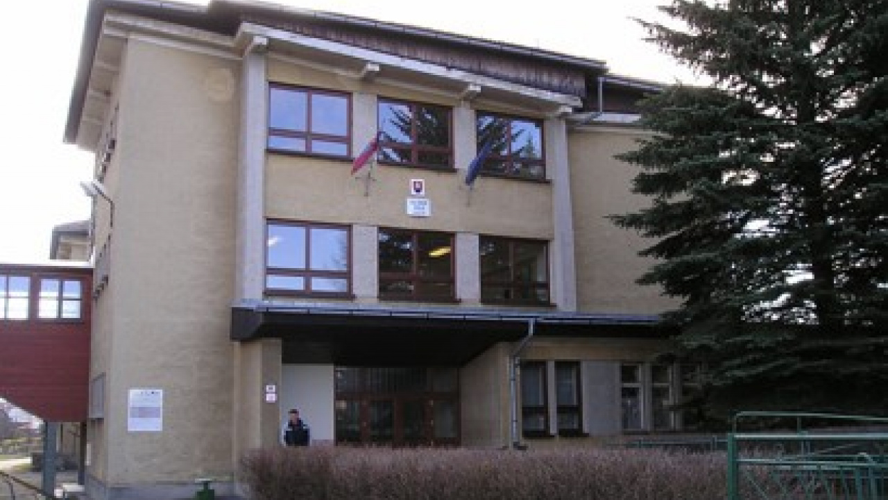 Fotografia fotogalérie Rekonštrukcia ZŠ Zamost