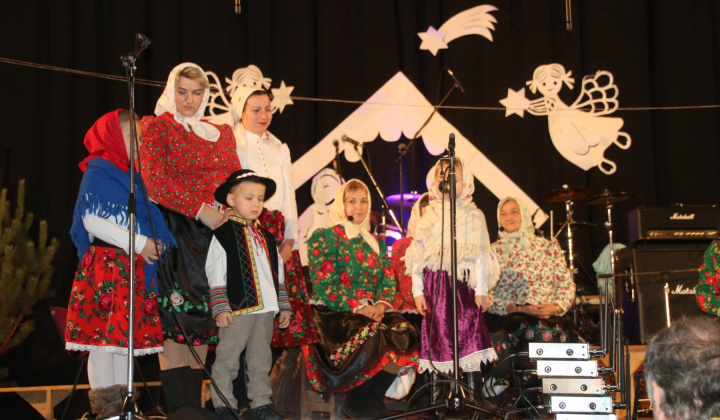 Fotka - Folklórny súbor Hruštín